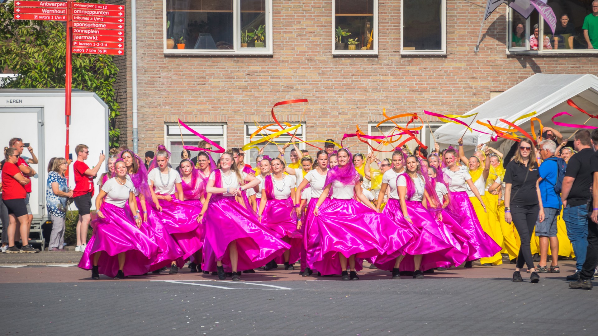 Holifant, Foto Charles van Campenhout