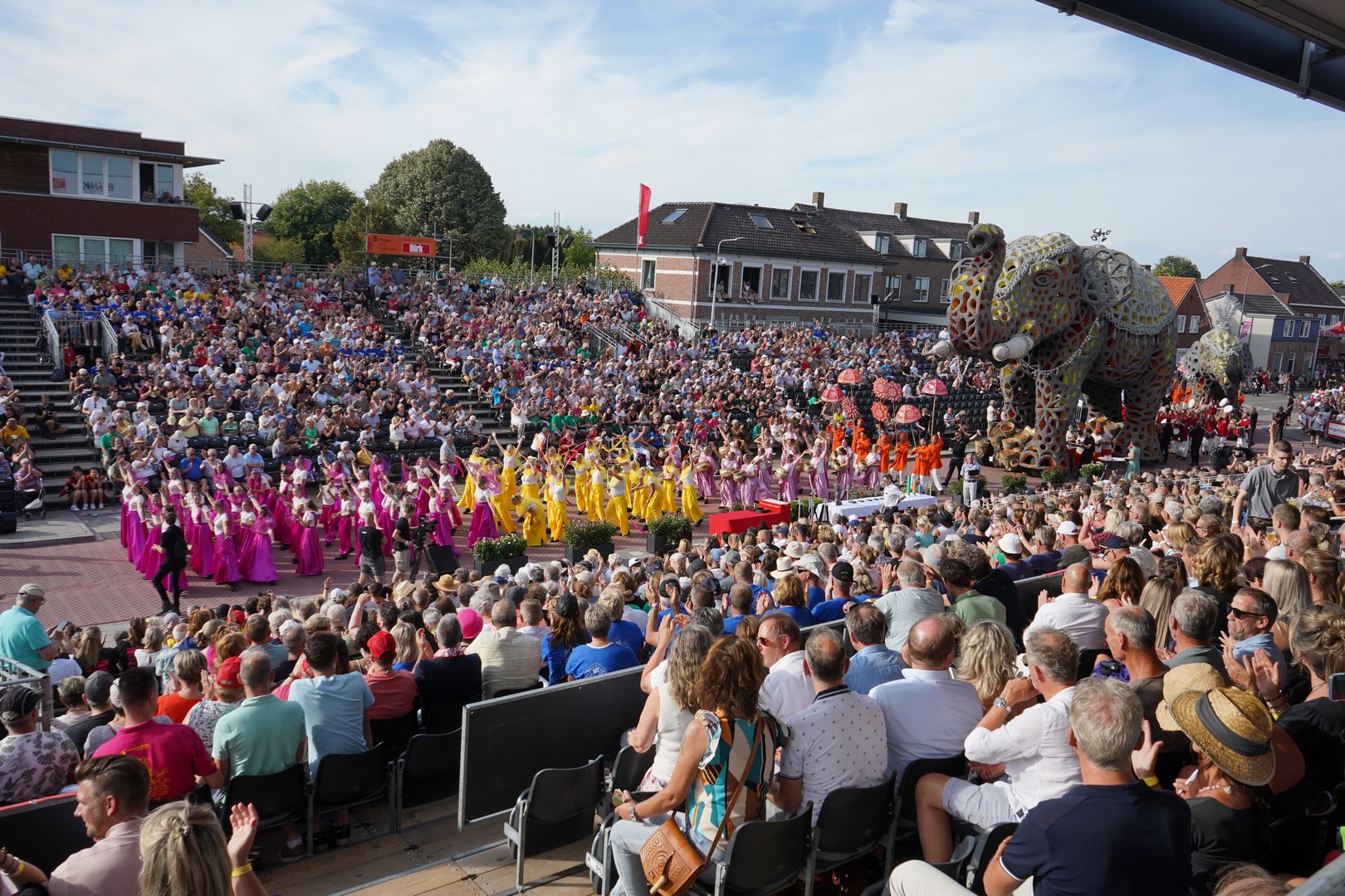 Holifant, Foto Ad van de Kieboom