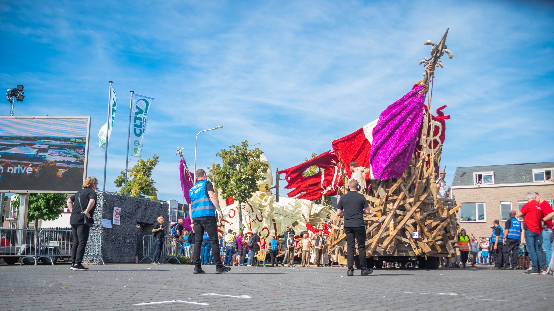 La Révolution, Foto Charles van Campenhout