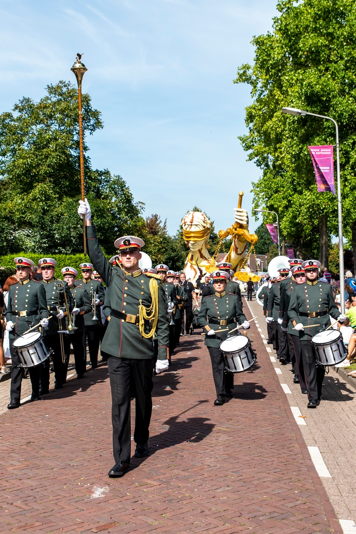Gebroken, Foto Luzanne Foesenek
