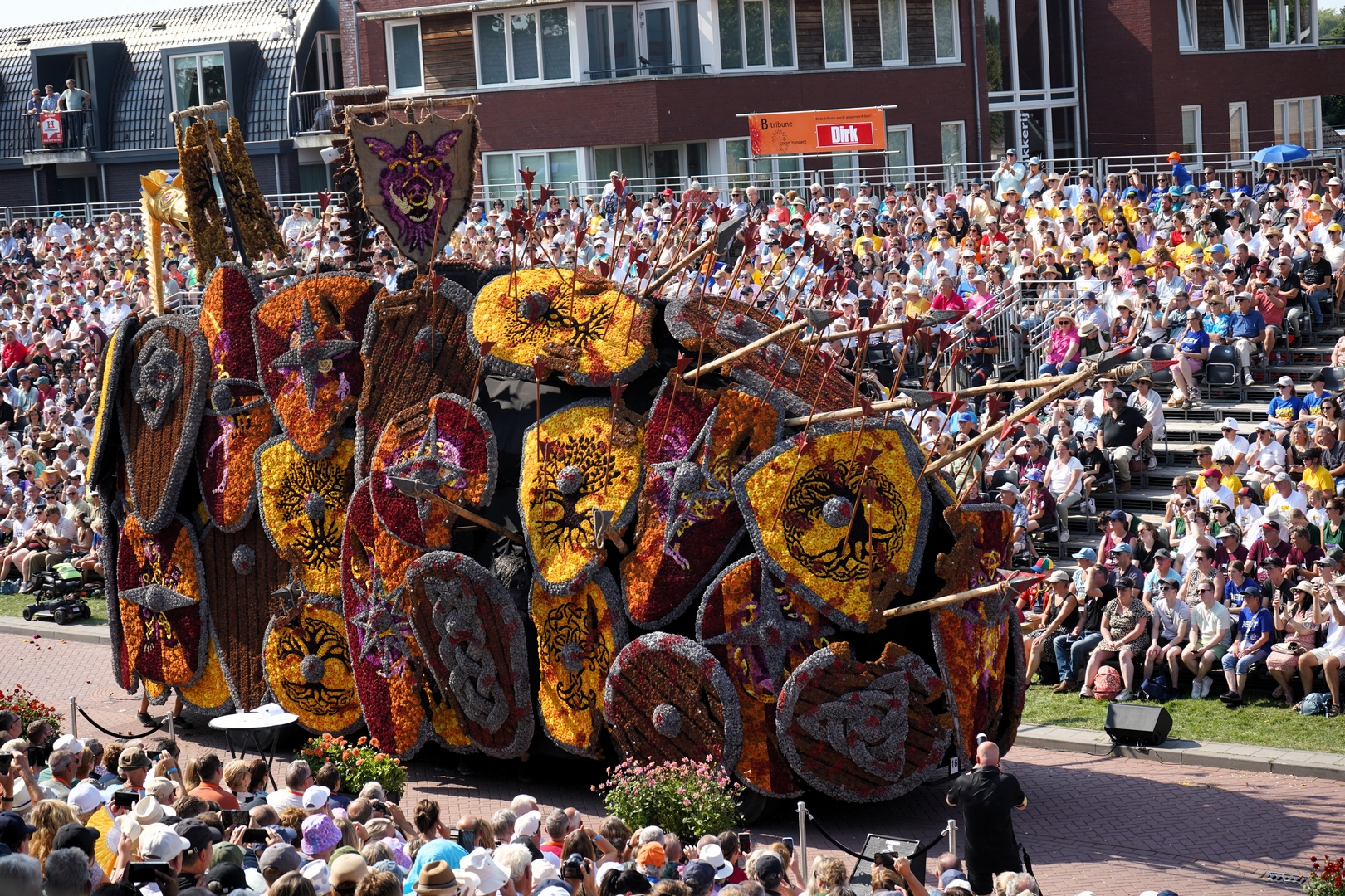 Front, Foto Ad van den Kieboom