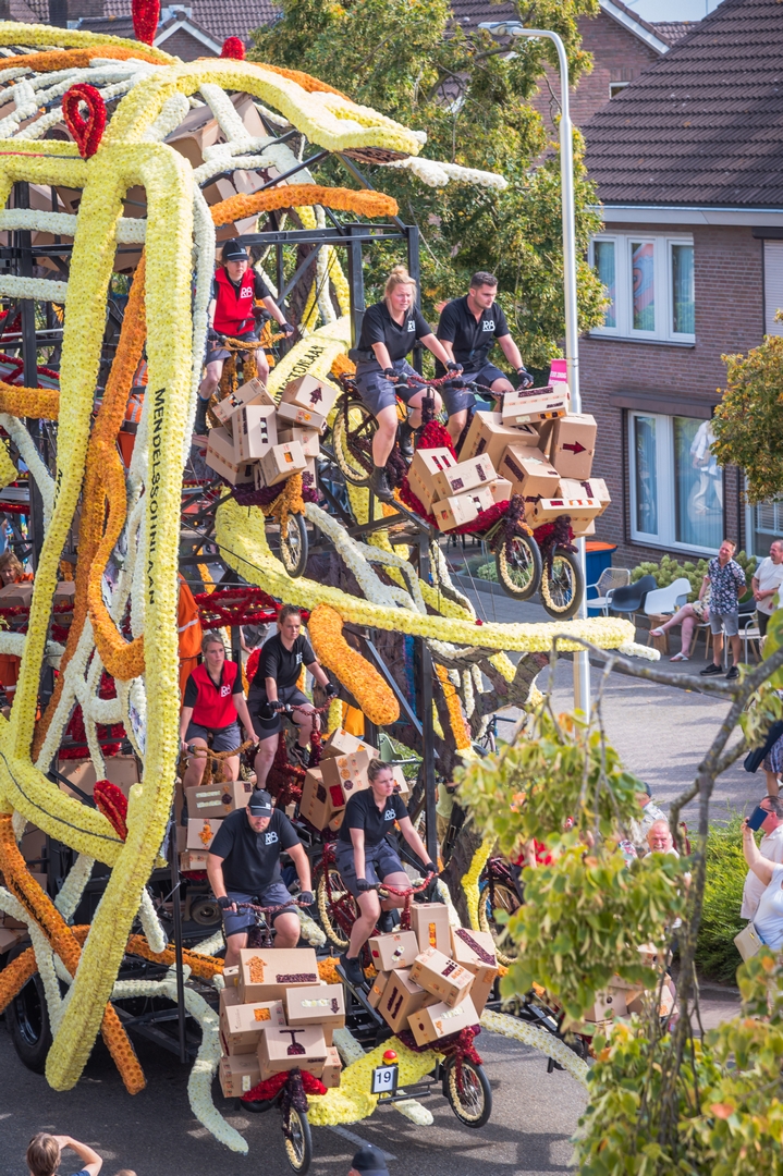 Voor Acht Uur Besteld, Foto Charles van Campenhout