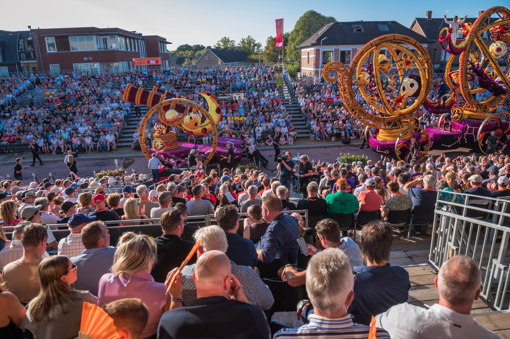 Cirque Du Planetarium, Foto Charles van Campenhout