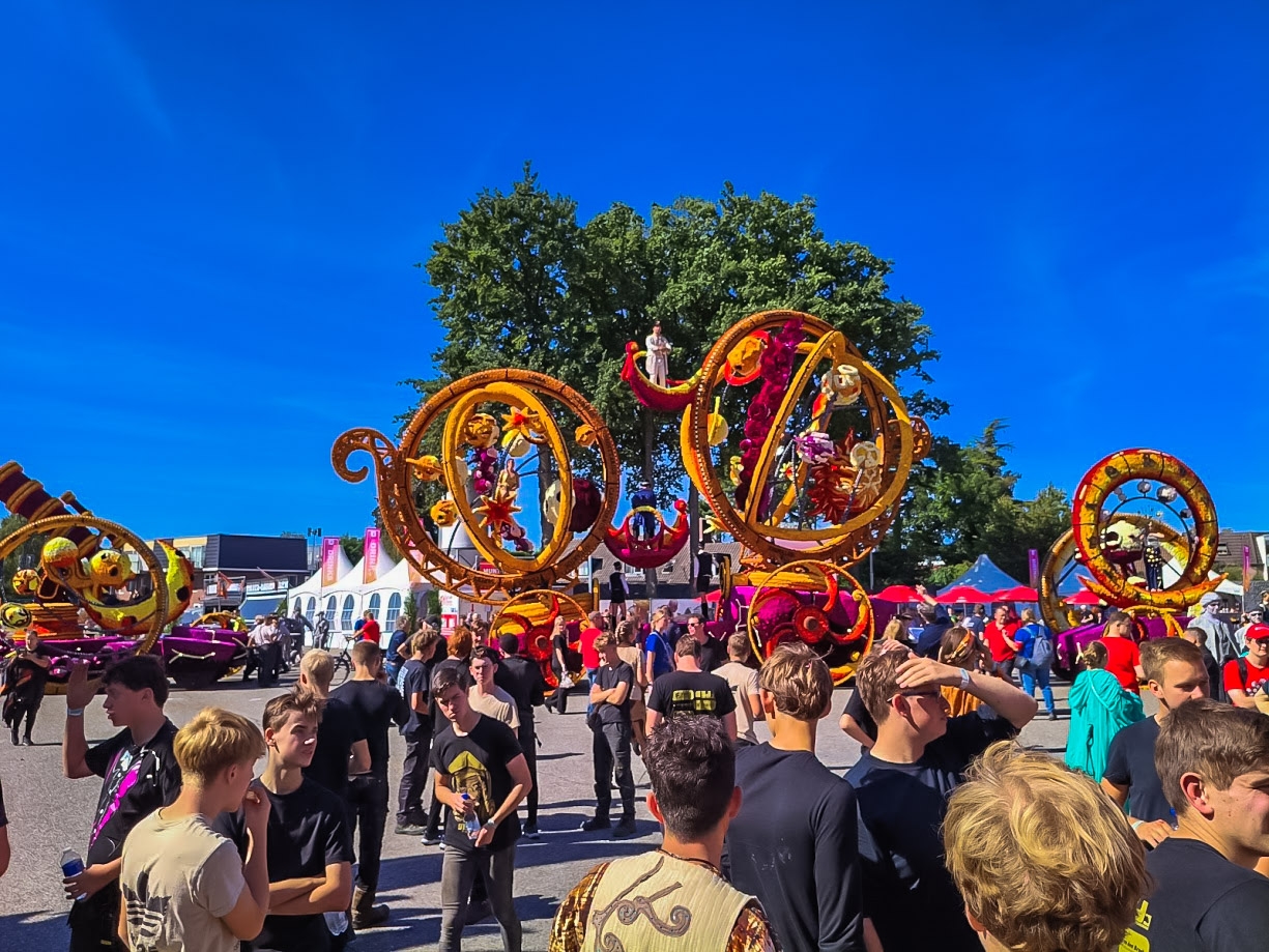 Cirque Du Planetarium, Foto Charles van Campenhout
